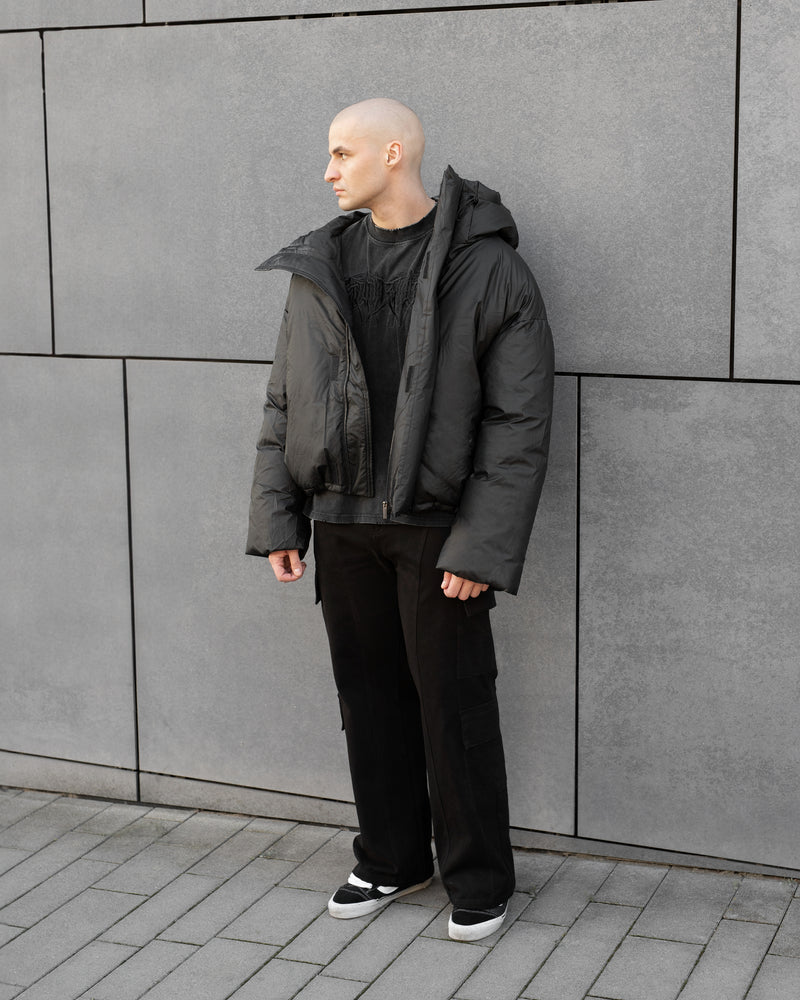 HOODED PUFFER JACKET IN JET BLACK