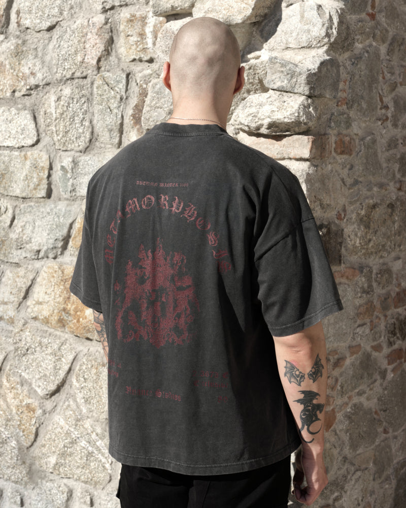 CREST TEE IN VINTAGE BLACK