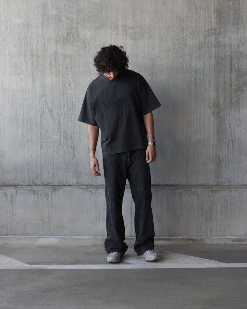 EMBROIDERED SIGIL TEE - VINTAGE BLACK