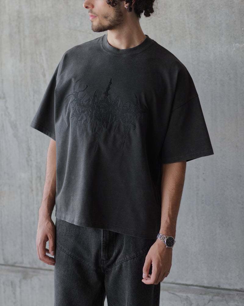 EMBROIDERED SIGIL TEE - VINTAGE BLACK