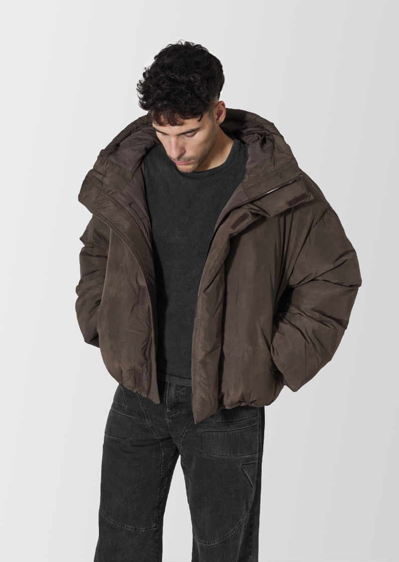 HOODED PUFFER JACKET IN WASHED BROWN