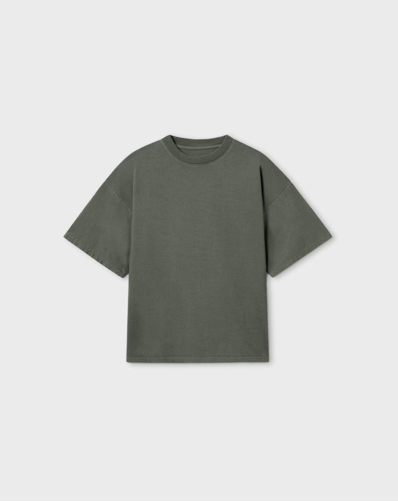 EMBROIDERED TEE IN VINTAGE OLIVE